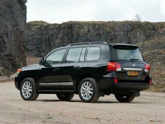 Toyota Land Cruiser V8 Uk Spec Vdj200 Wallpaper
