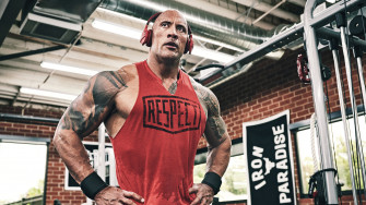 Dwayne Johnson Gym Workout 4k Wallpaper