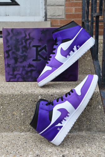 Jordans Logo Purple Wallpaper