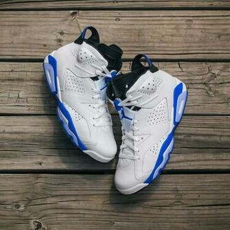 Nice Kicks Weekly Wallpaper