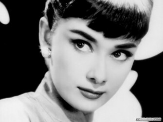 Audrey Hepburn Wallpaper