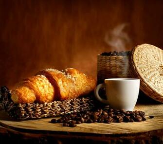 Croissant HD Wallpaper