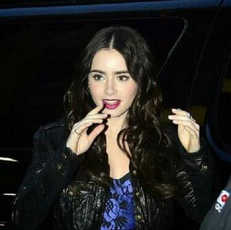 Stars HD Wallpaper Lily Collins Top Star