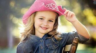 Cute Baby Girl HD Wallpaper