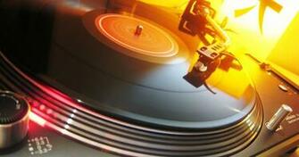 Wallpprs Turntable 4k HD Wallpaper