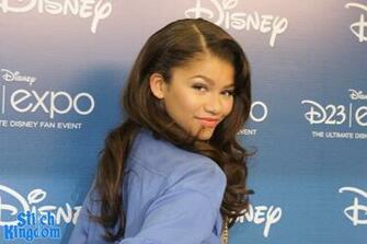 Zendaya Wallpaper Japan Actress T V Teen Image