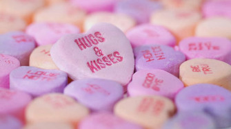 Heart Candy Valentine Day Wallpaper