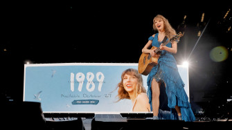 Taylor Swift Announces S Version With Karlie