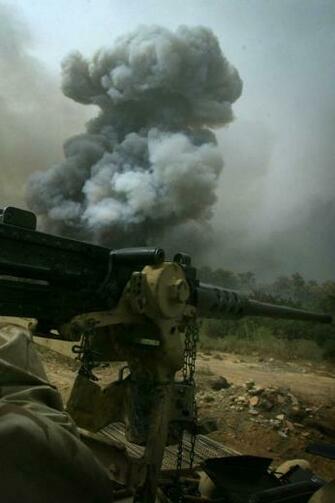 Machine Gun iPhone Wallpaper And 4s