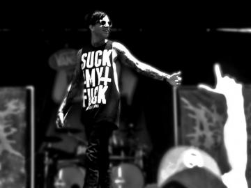 Chris Fronzak Attila Warped Tour By Kristen Lftd