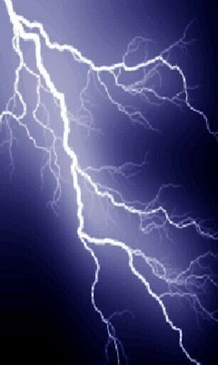 Lightning Storm Live Wallpaper Showing A Ferocious Streaks