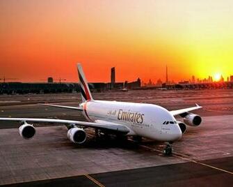 Fly Emirates Airbus A380 Desktop Pc And Mac