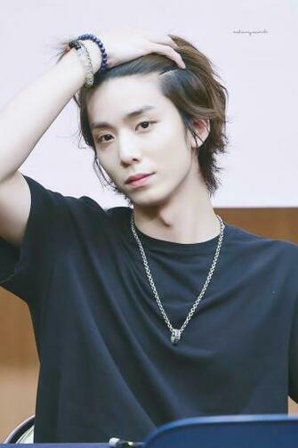 Pin Em Hwiyoung Sf9