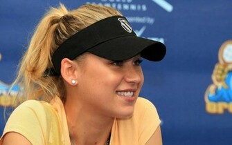 Wallpaper HD Pics Of Cricketer Tennis Star Hot