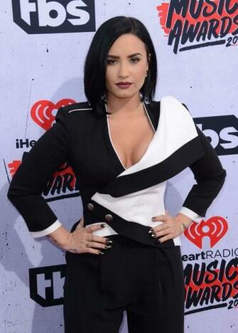 Demi Lovato Iheartradio Music Awards Gotceleb