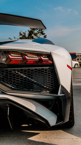Lamborghini Aventador Wallpaper Pictures