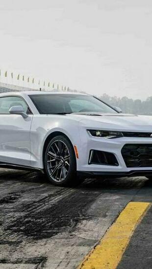 Chevrolet Camaro Zl1 White Wallpaper HD