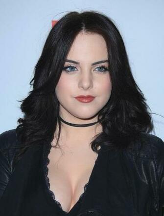 Elizabeth Gillies Wallpaper HD