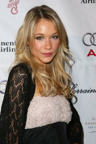 Celebrity Katrina Bowden Photos Pictures Wallpaper