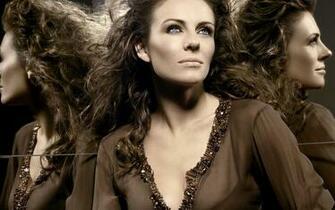 Elizabeth Hurley Wallpaper