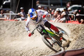 Loic Bruni Updated His Cover Photo