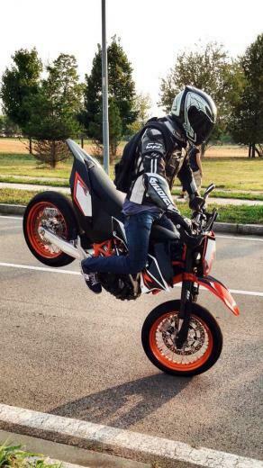 Ktm Duke Stoppie Motorcycle Wallpaper Gallery