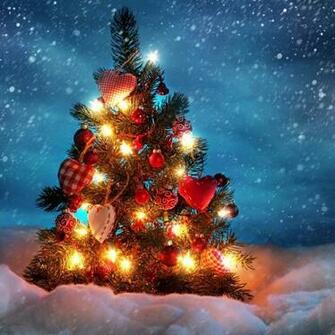 Christmas Tree iPad Wallpaper HD Retina