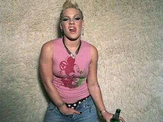 Pink Singer Wallpaper