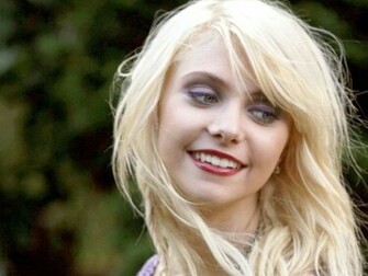Taylor Momsen Wallpaper