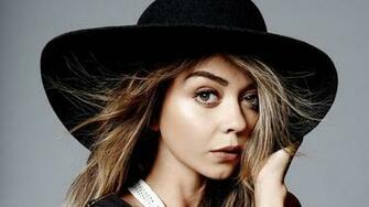 Sarah Hyland HD Wallpaper And Pictures