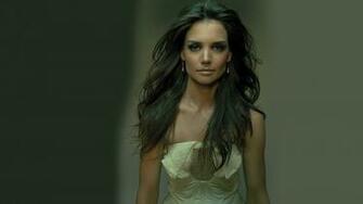 Katie Holmes Wallpaper