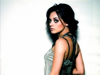 Mila Kunis Actress HD Wallpaper Full Size