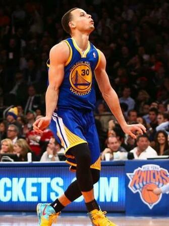 Stephen Curry S Fourth Quarter Shimmy Was Reminiscent Of Coach Mark