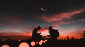 Cute Couple In Sunset Wallpaper On