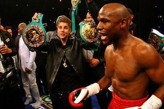 Justin Bieber Image And Cent At Mayweather Vs