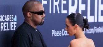 Kanye West S Performance Art Is Just Jerry Springer Wallpaper