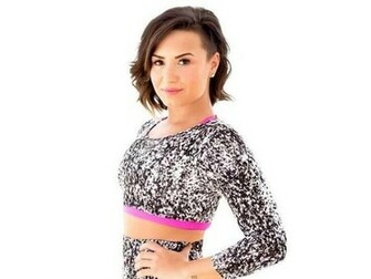 Demi Thanks Fans With Nightingale Video Lovato Thanked Her