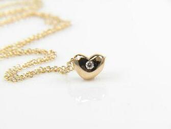 Gold Heart Necklace Wallpaper