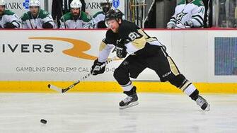 Phil Kessel Booed In Return To Toronto Nhl Sporting News