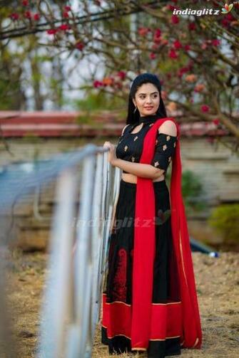 Sreemukhi In Photoshoot Indian Tv Actress Actresses