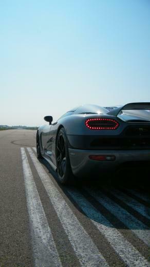 Black Koenigsegg Agera R Best Htc One Wallpaper