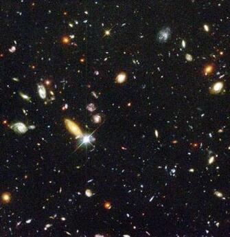 Hubble Space Telescope Deep Field Image