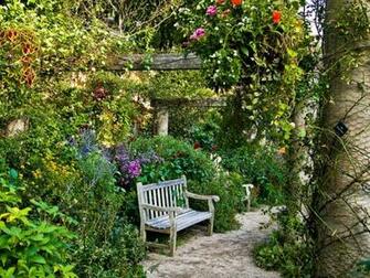 English Garden Wallpaper