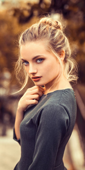 Wallpaper Beautiful Women Pic