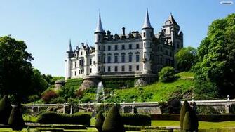Dunrobin Castle Wallpaper