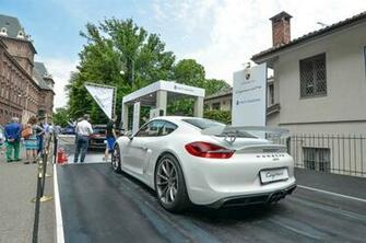 Parco Valentino Porsche Cayman Gt4 Wallpaper
