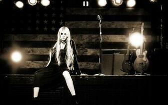 Taylor Momsen Wallpaper