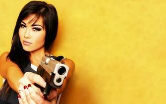 Desktop Wallpaper Guns