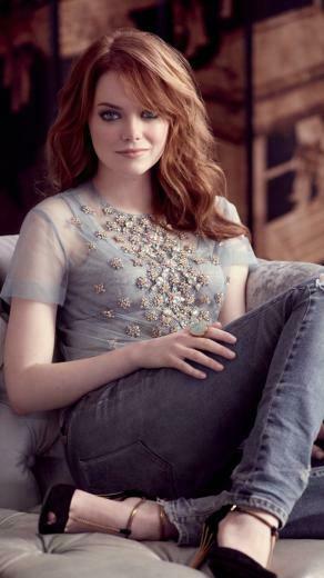Emma Stone iPhone Wallpaper