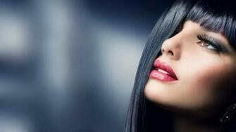 Fashion And Make Up Arabic Wallpaper